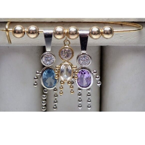 *SOLD* 14K Gold Pin with People Charms - Figures Boy Girl Charms - Picture 2 of 6